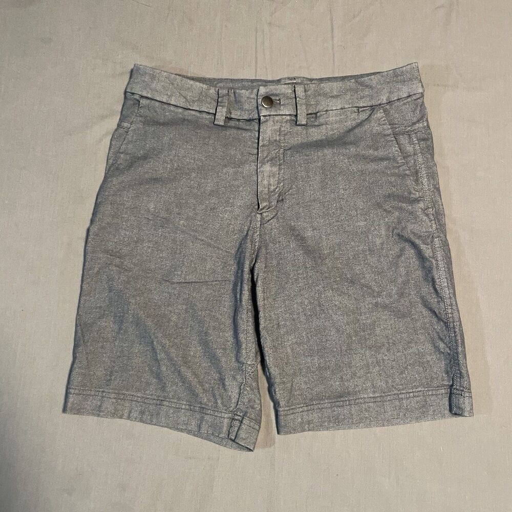 Lululemon Commission Shorts Mens 32 Gray WovenAir Stretch Breathable Golf Chino